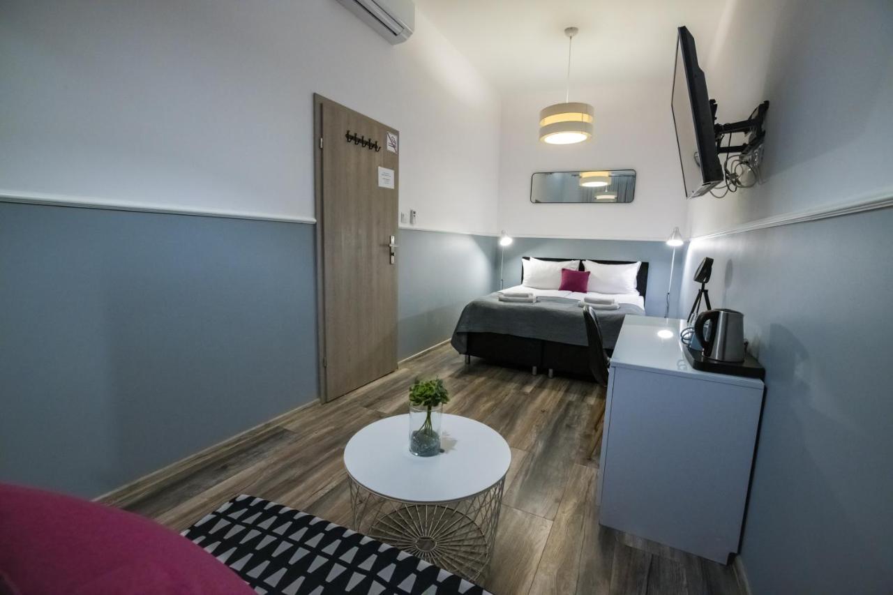 Leo Apartments Main Square Krakow Exterior photo