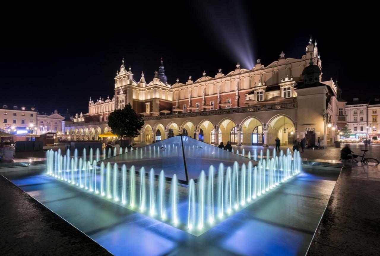 Leo Apartments Main Square Krakow Exterior photo